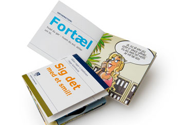 Sig det med et smil er både titlen og tanken bag Køge Kommunes bog om telefonpolitik. aogj.dk har stået for idé, tekst og udformning.